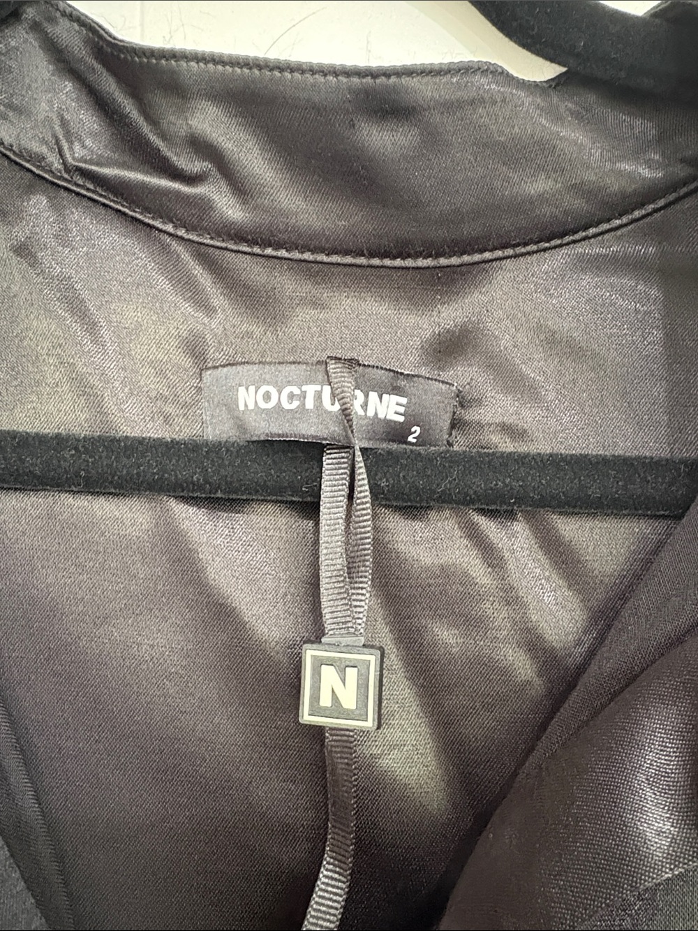 Nwt Designer silk button down - Picture 2 of 5